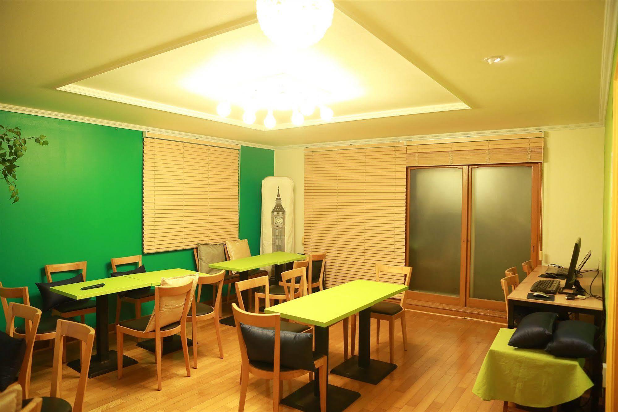 Moon Hostel Seul Dış mekan fotoğraf